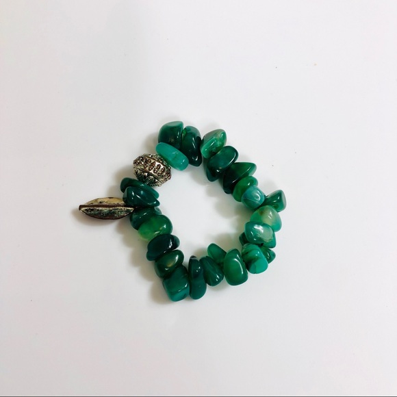 Green Quartz Stone Bracelet - Picture 4 of 5